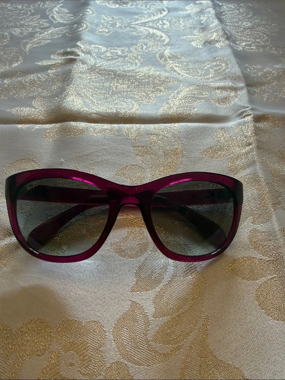 Ray-Ban Women's Magenta Cat Eye Sunglasses with Red Case